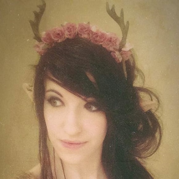 Meet your Posher, Nicole - Picture 1 of 1